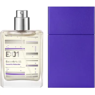 Escentric Molecules Escentric 01 cased