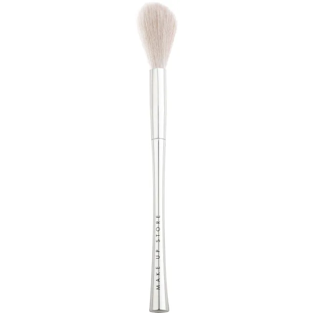 Make Up Store Tapered Highlighter Brush
