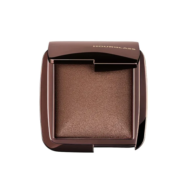 Hourglass Ambient Lighting Powder Transcendent Light