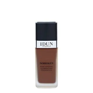 IDUN Minerals Liquid Mineral Foundation Norrsken Hilda