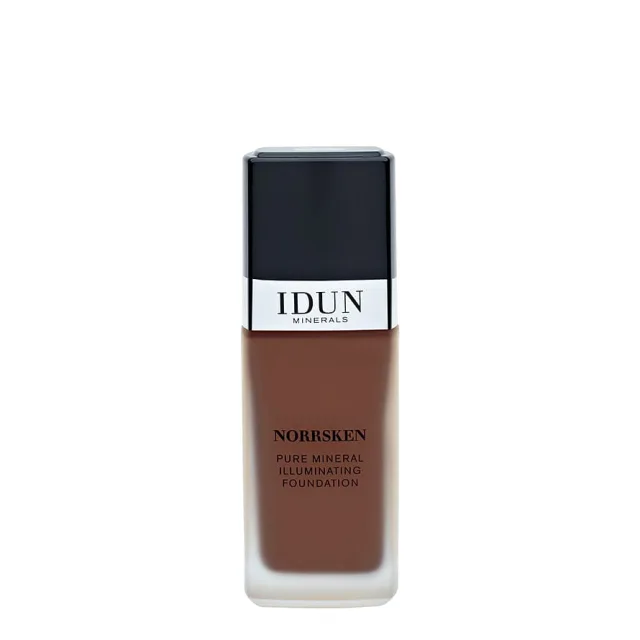 IDUN Minerals Liquid Mineral Foundation Norrsken Hilda
