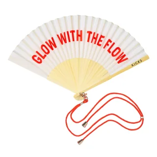 Kicks Beauty Setting Fan Glow With The Flow