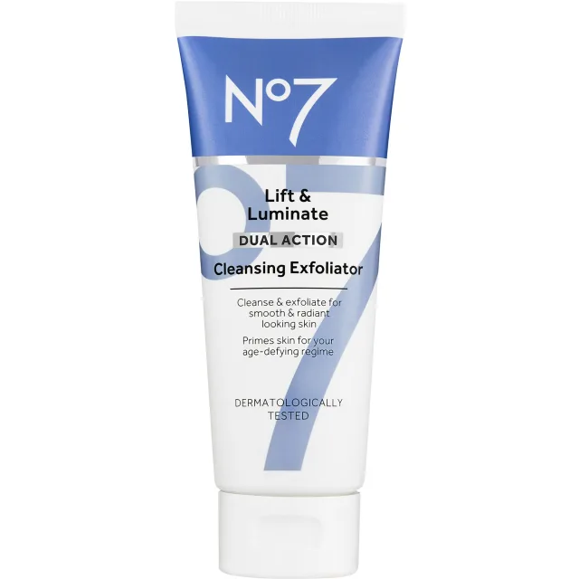 No7 Lift & Luminate Cleansing Exfoliator