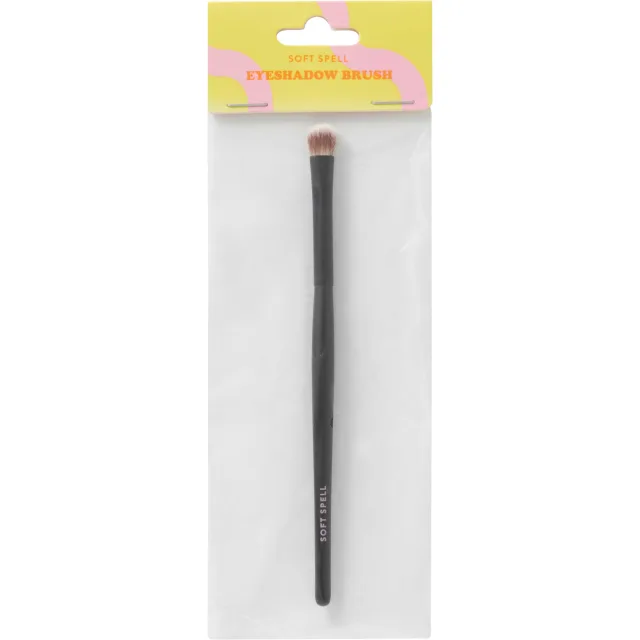Soft Spell Eyeshadow Brush – Blending & Packing