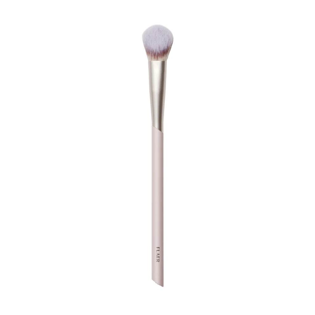 212 Angled Concealer Brush