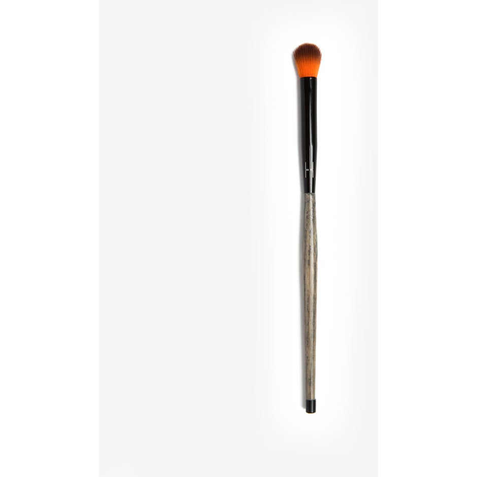 LH cosmetics Blending Brush 304