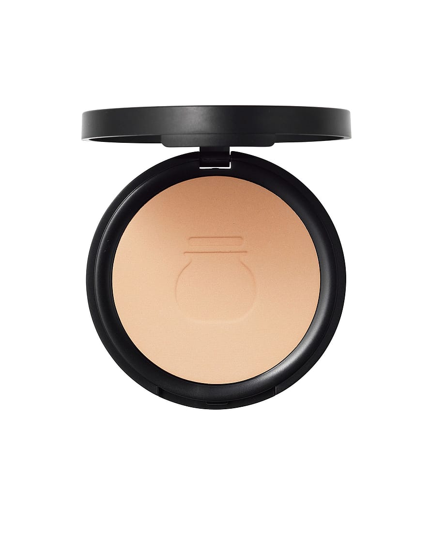Mineral Foundation Compact 590 Honey