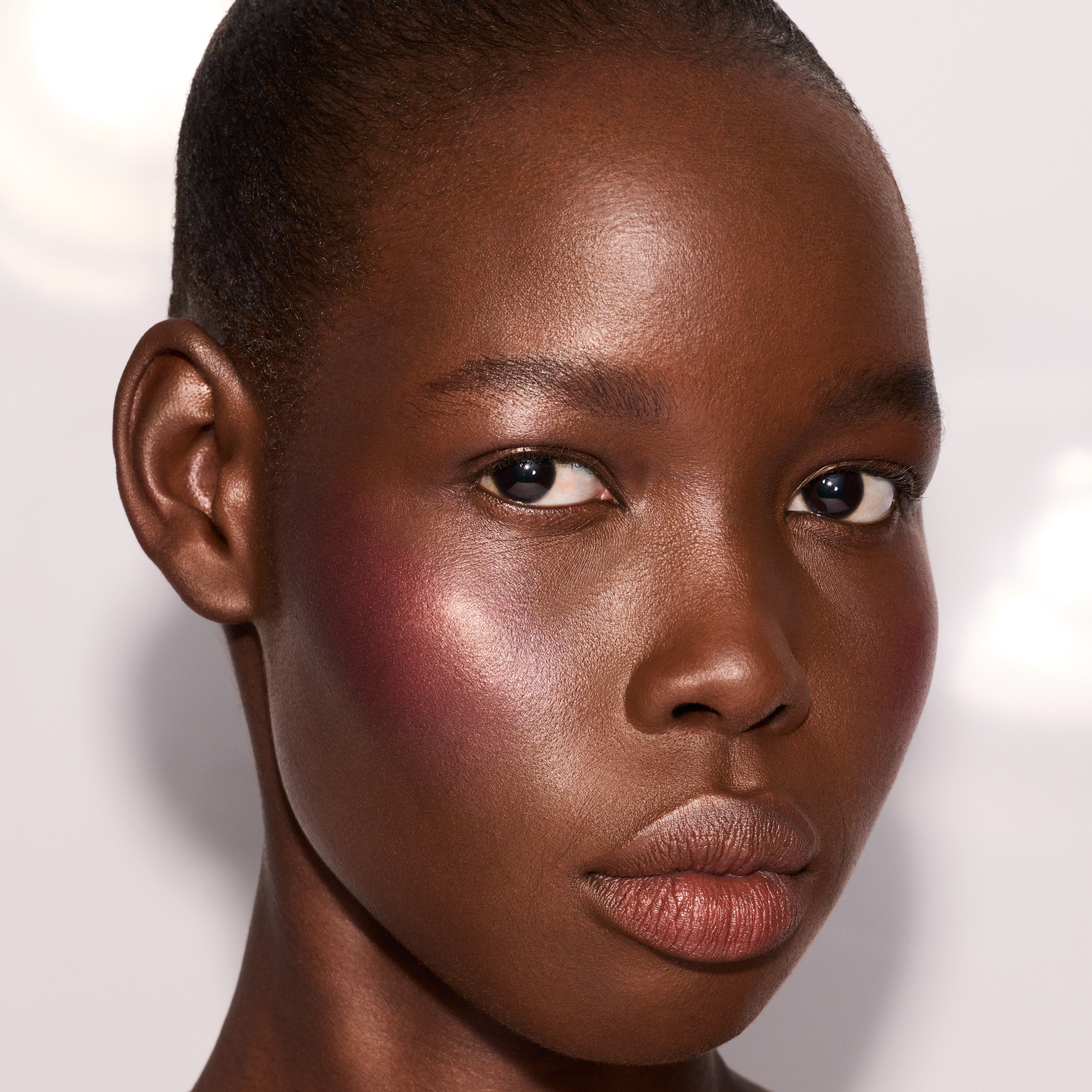 Rimmel Turbocharged Glow 002 Rosy Rebel