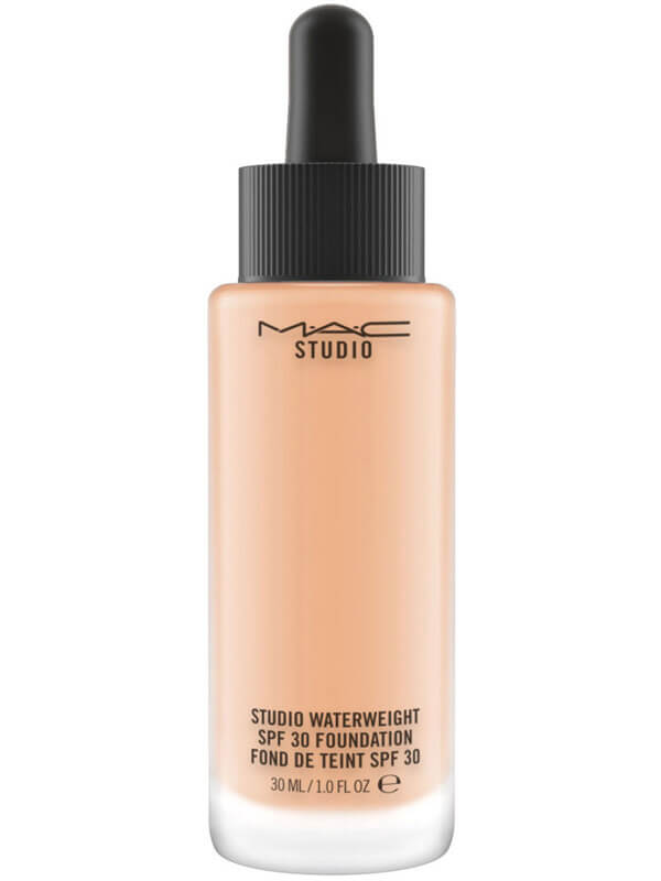 MAC Studio Waterweight SPF 30 /Pa++ Foundation Nw22