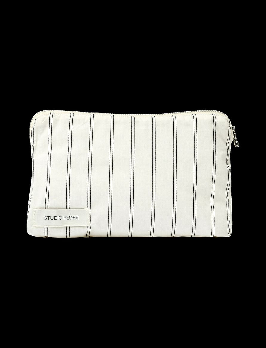 Celia Mini Toiletry Bag River