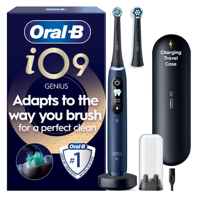 Oral-B iO 9 Eltandborste Blå med tillbehör