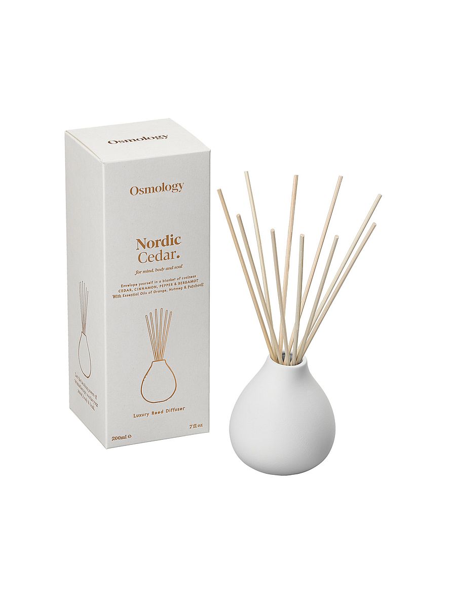 Nordic Cedar Scented Candle 280 g
